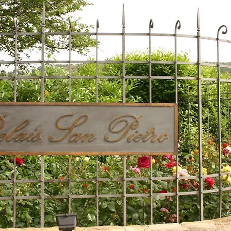 Hotel Relais San Pietro In Polvano 3*